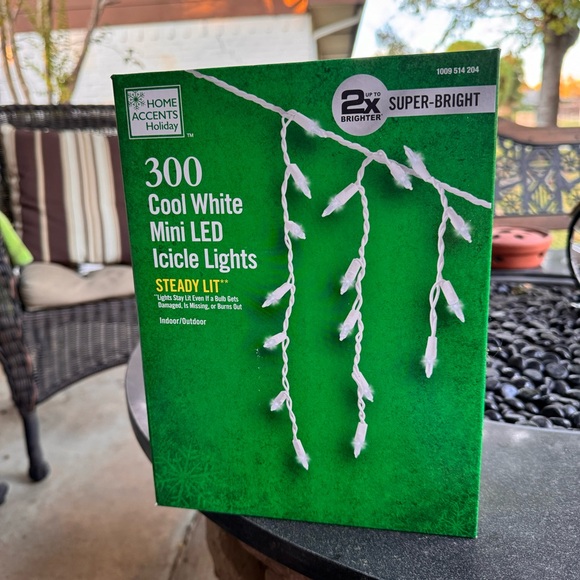 HOME ACCENTS 300 COOL WHITE LED ICICLE LIGHTS STEADY LIT SUPER BRIGHT "WEDDINGS" - Picture 1 of 7